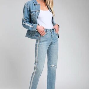 Levi’s 501 Crop Straight Medium Wash Distressed Rhinestone Jeans